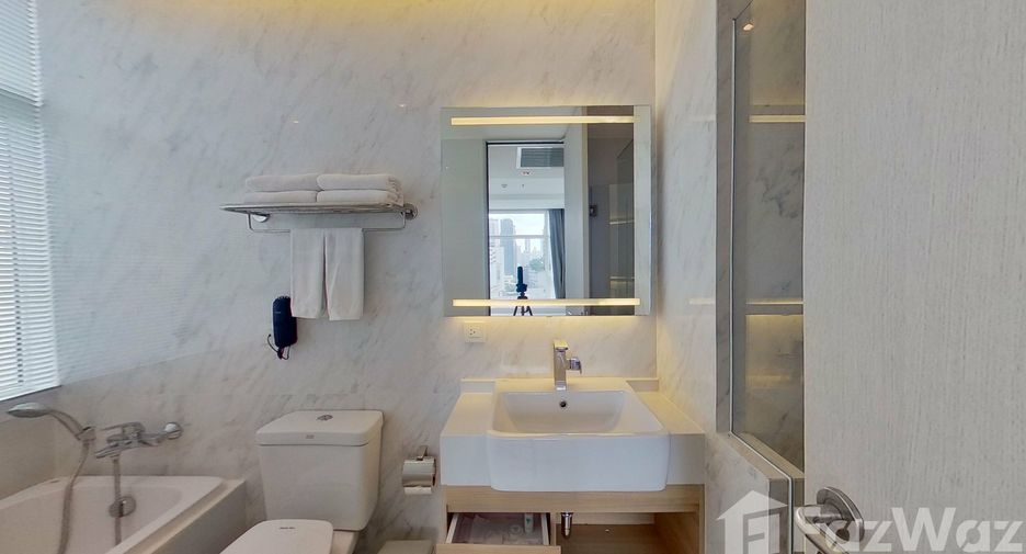 For rent 2 bedrooms apartment in Watthana, Bangkok
