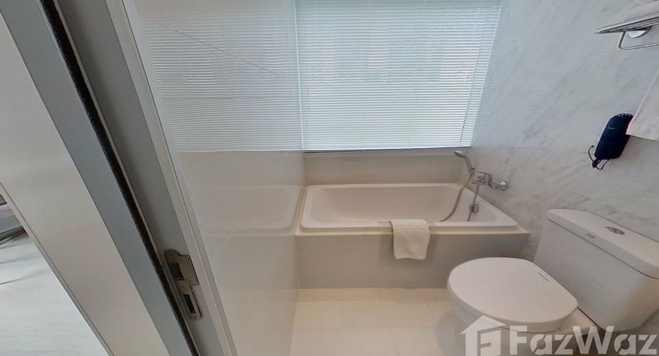 For rent 2 bedrooms apartment in Watthana, Bangkok