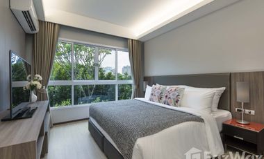 For rent 2 bedrooms condo in Huai Khwang, Bangkok