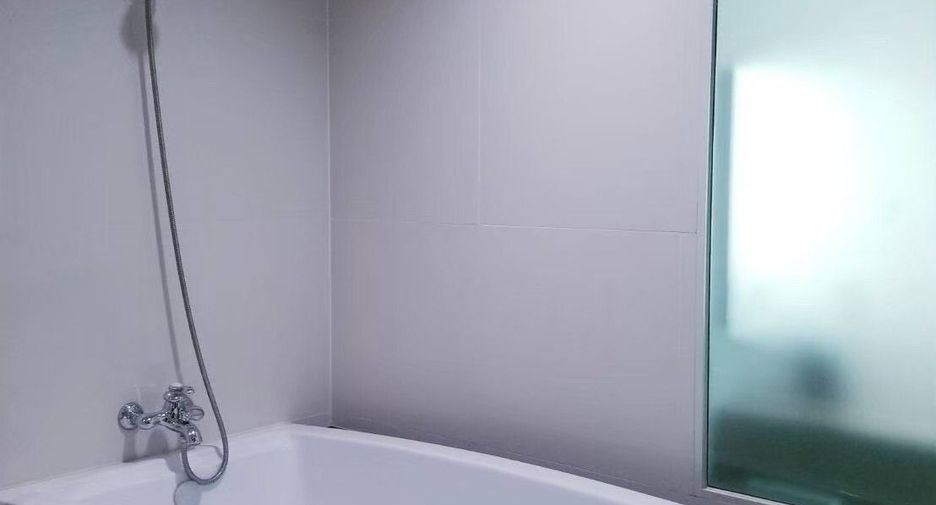 For rent 1 bed condo in Pathum Wan, Bangkok