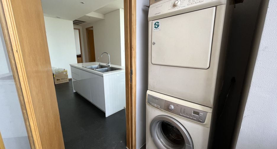 For rent 2 ベッドルーム condo in Khlong Toei, Bangkok