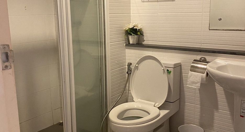 For rent 2 bedrooms condo in Bang Na, Bangkok