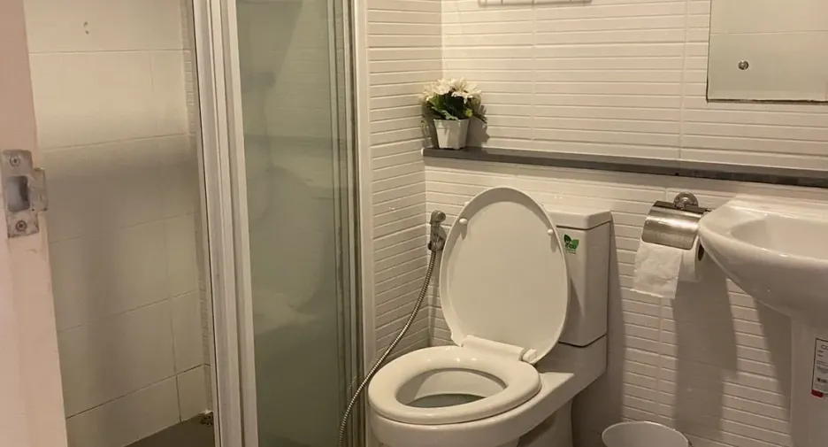 For rent 2 bedrooms condo in Bang Na, Bangkok