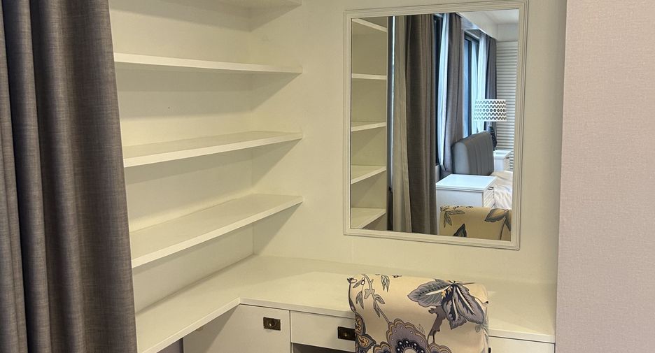 For rent 1 bed condo in Sathon, Bangkok
