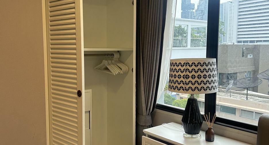 For rent 1 bed condo in Sathon, Bangkok