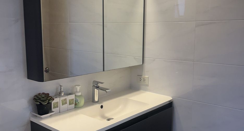 For rent 1 bed condo in Sathon, Bangkok