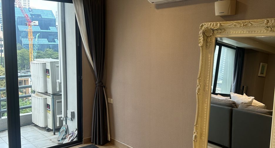 For rent 1 bed condo in Sathon, Bangkok