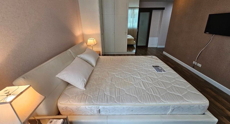 À louer 2 chambres condo à Pathum Wan, Bangkok