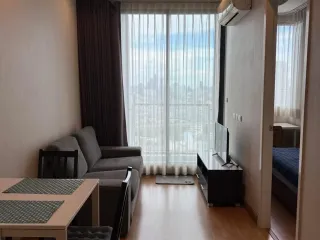 À louer 1 chambre condo à Phra Khanong, Bangkok