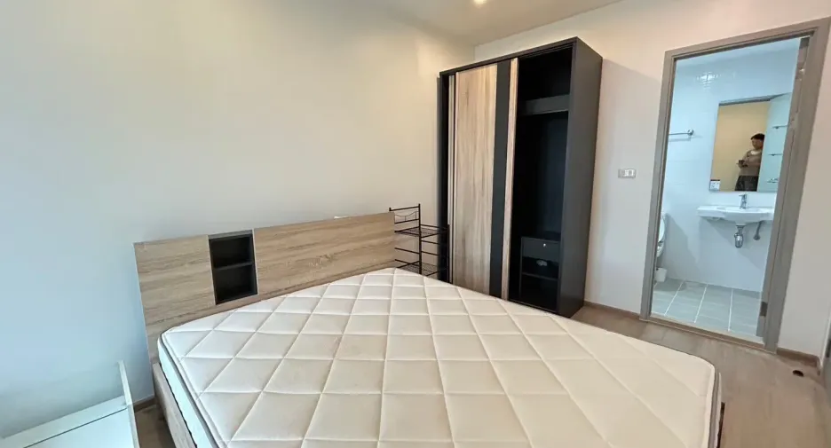 For rent 1 bed condo in Thon Buri, Bangkok