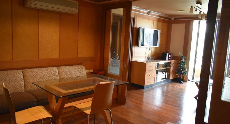 For rent 2 bedrooms condo in Pathum Wan, Bangkok