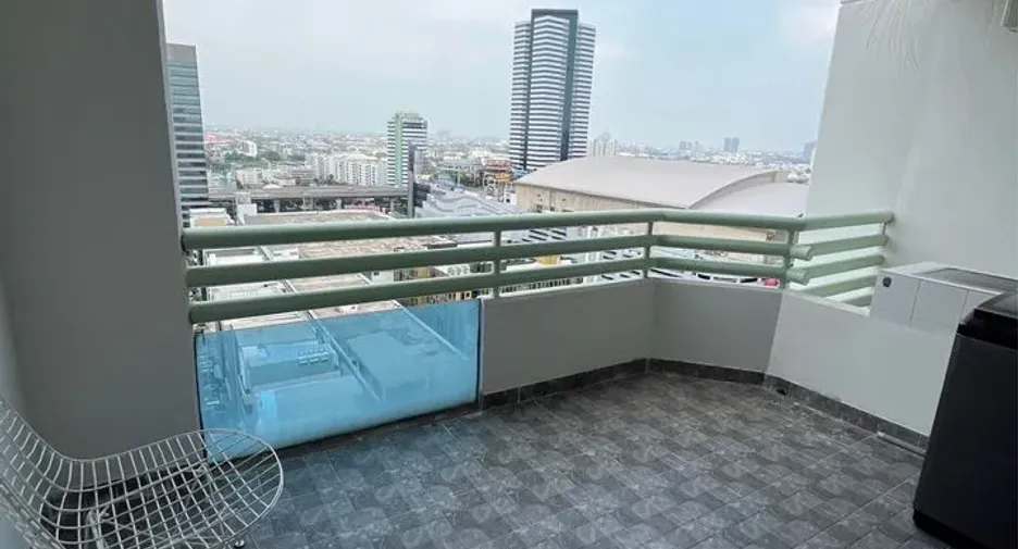 À louer 1 chambre condo à Bang Na, Bangkok