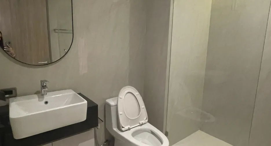 For rent 3 bedrooms apartment in Watthana, Bangkok