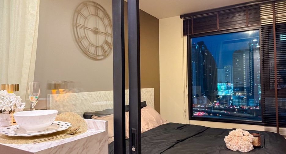 For rent studio condo in Watthana, Bangkok