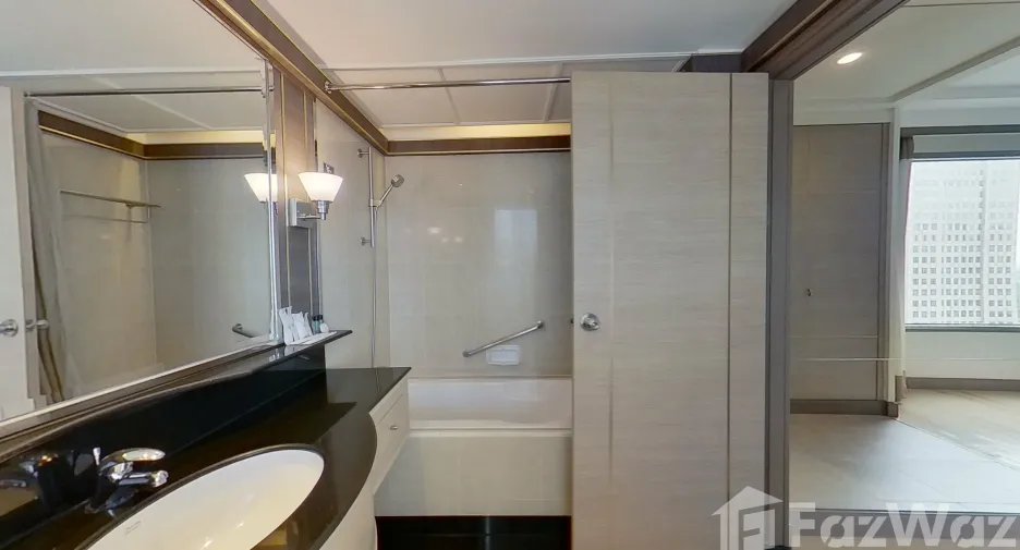 For rent 2 bedrooms apartment in Khlong Toei, Bangkok