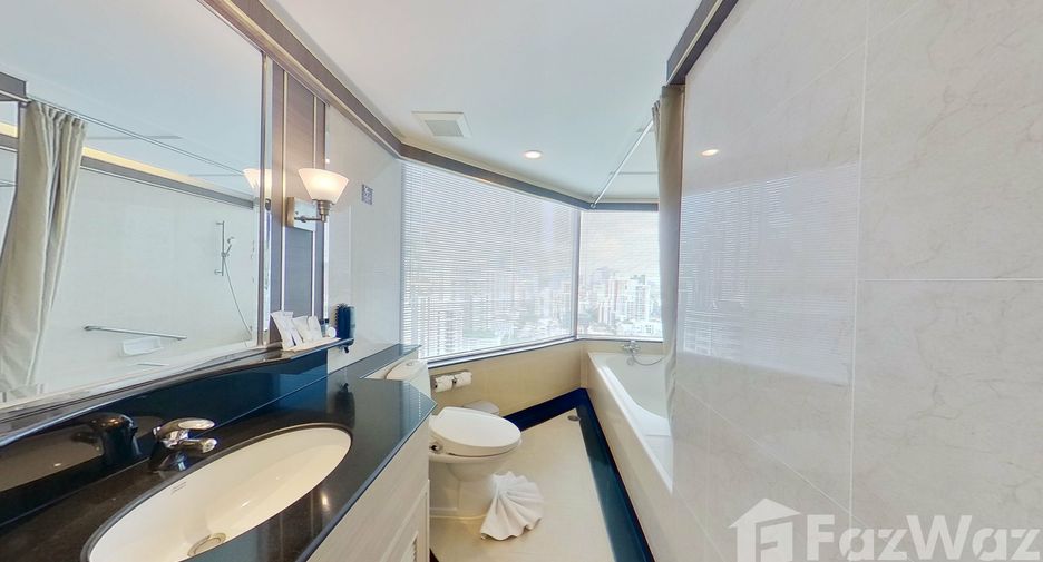 For rent 2 bedrooms apartment in Khlong Toei, Bangkok