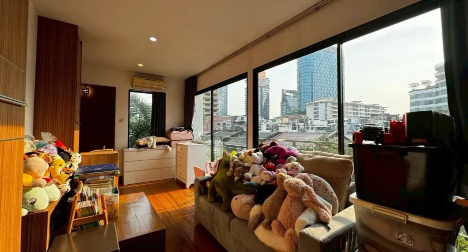À louer 3 chambres maison à Watthana, Bangkok