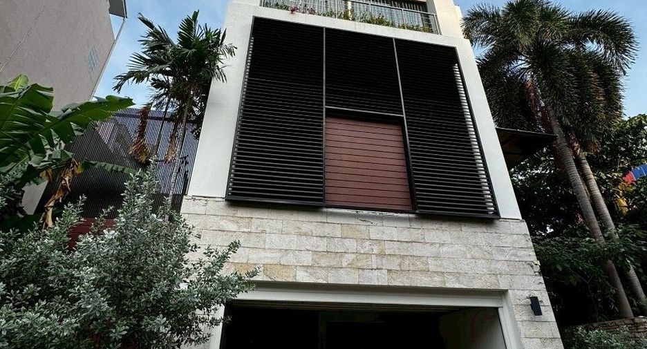 For rent 3 ベッドルーム house in Watthana, Bangkok