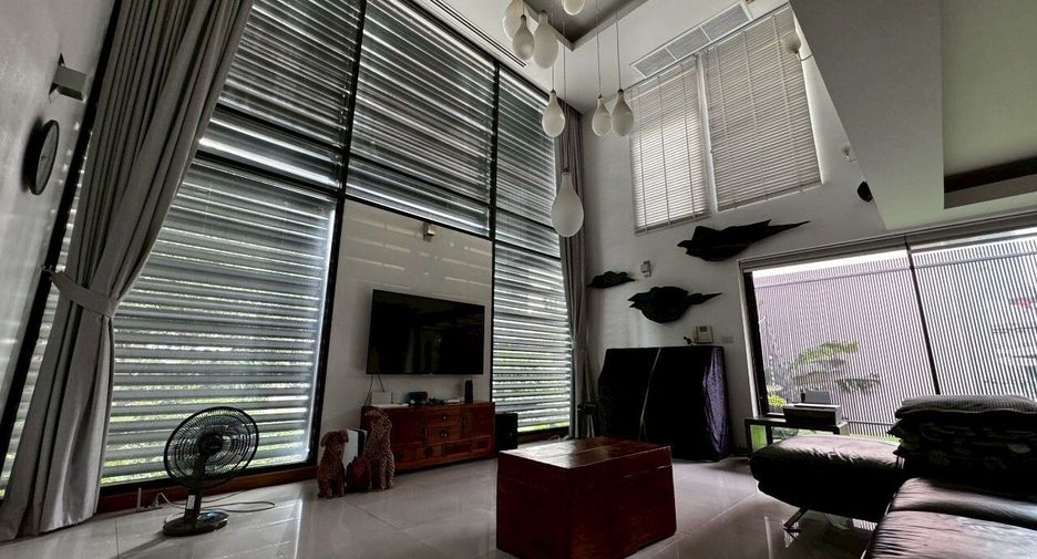 For rent 3 ベッドルーム house in Watthana, Bangkok