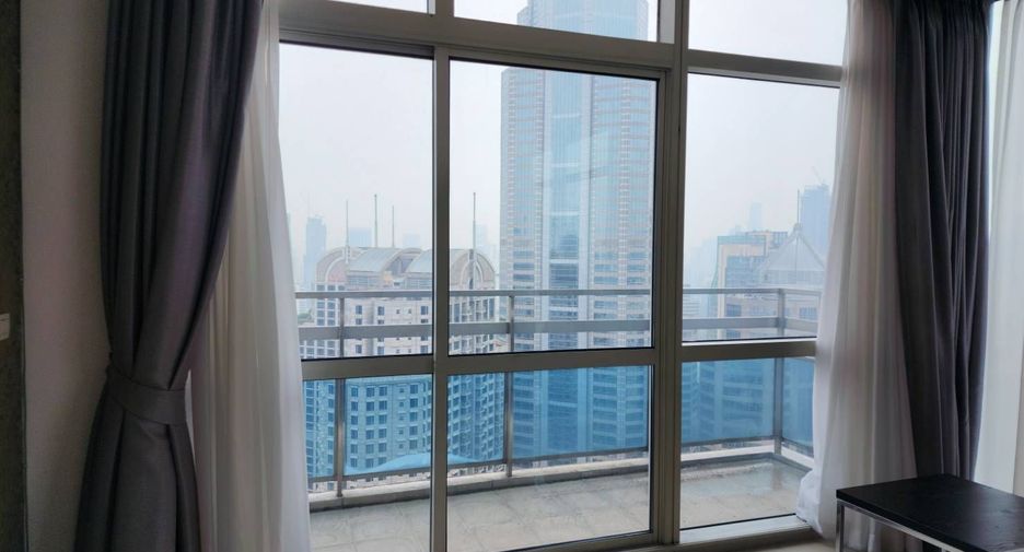 For rent 2 bedrooms condo in Pathum Wan, Bangkok