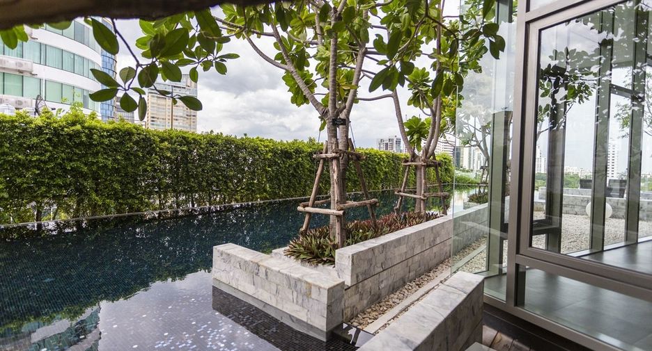 For rent 1 bed condo in Watthana, Bangkok