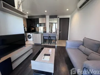 À louer 2 chambres condo à Huai Khwang, Bangkok