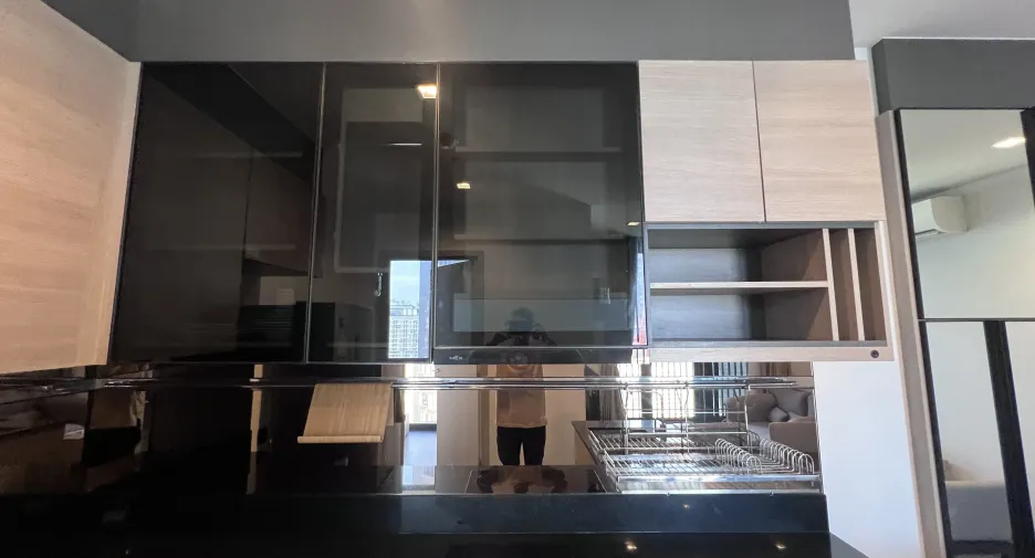 For rent 2 bedrooms condo in Huai Khwang, Bangkok