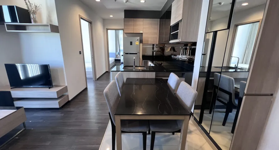 For rent 2 bedrooms condo in Huai Khwang, Bangkok