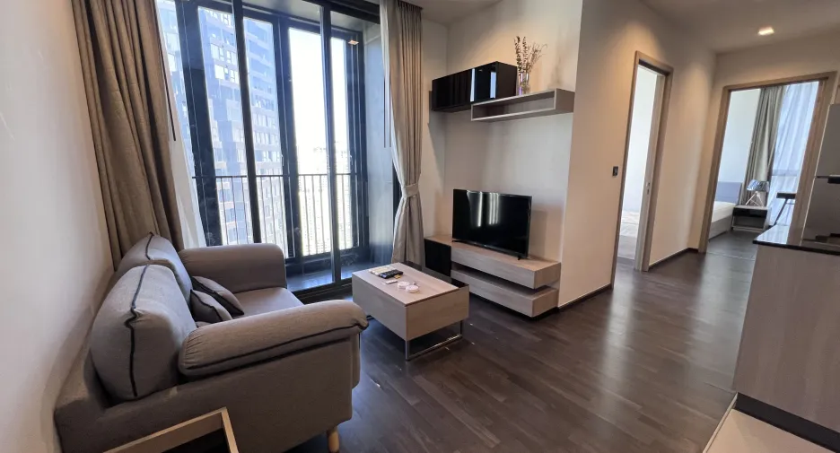 For rent 2 bedrooms condo in Huai Khwang, Bangkok