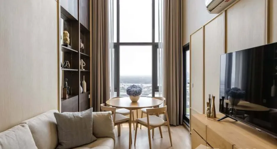 For rent 2 bedrooms condo in Khlong Toei, Bangkok