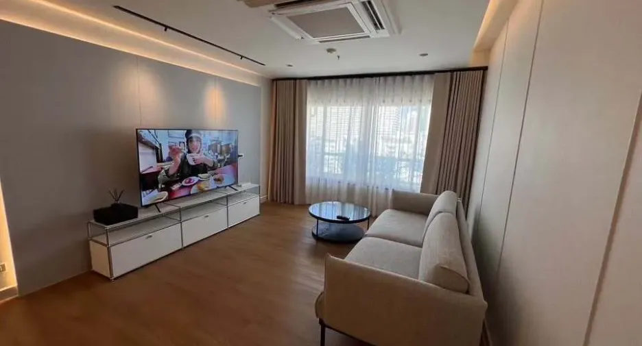 For rent 2 bedrooms condo in Khlong Toei, Bangkok