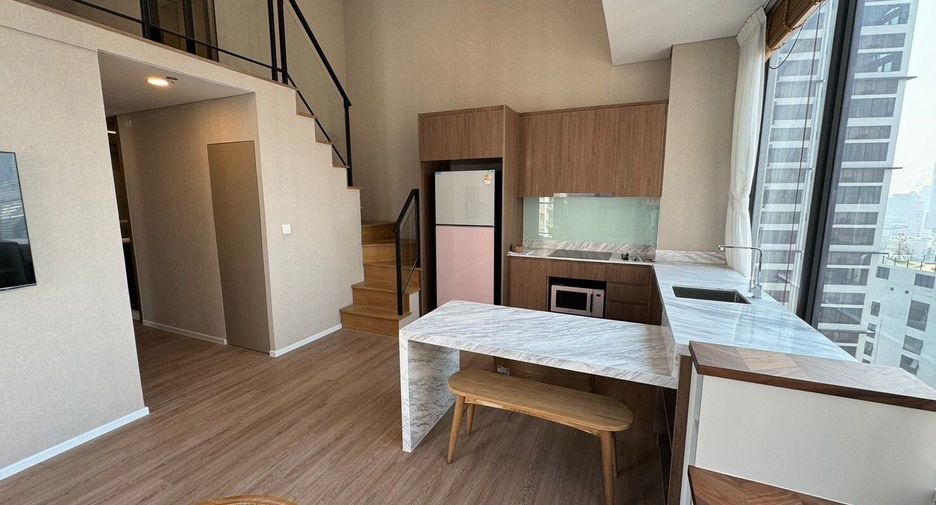 À louer 2 chambres condo à Huai Khwang, Bangkok