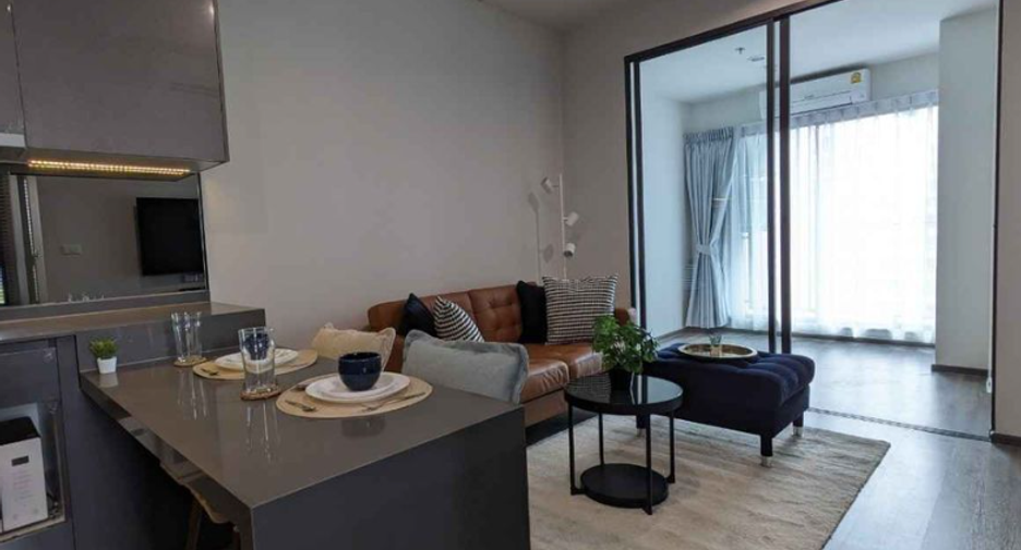 Condo en alquiler de 2 habitaciones en Bang Rak, Bangkok