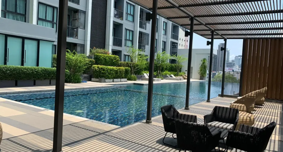 For rent 1 bed condo in Huai Khwang, Bangkok