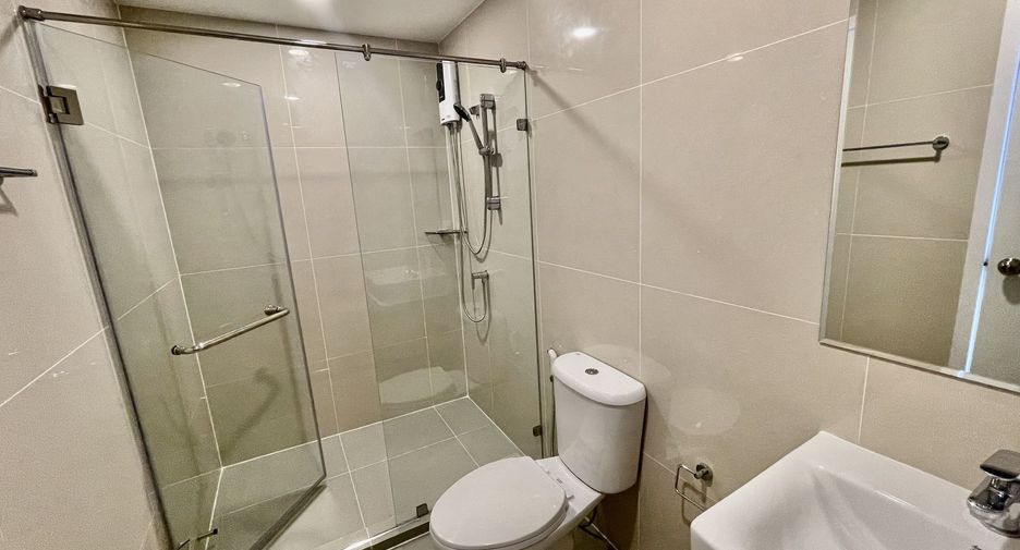 For rent 1 bed condo in Khlong San, Bangkok