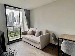 À louer 1 chambre condo à Khlong San, Bangkok
