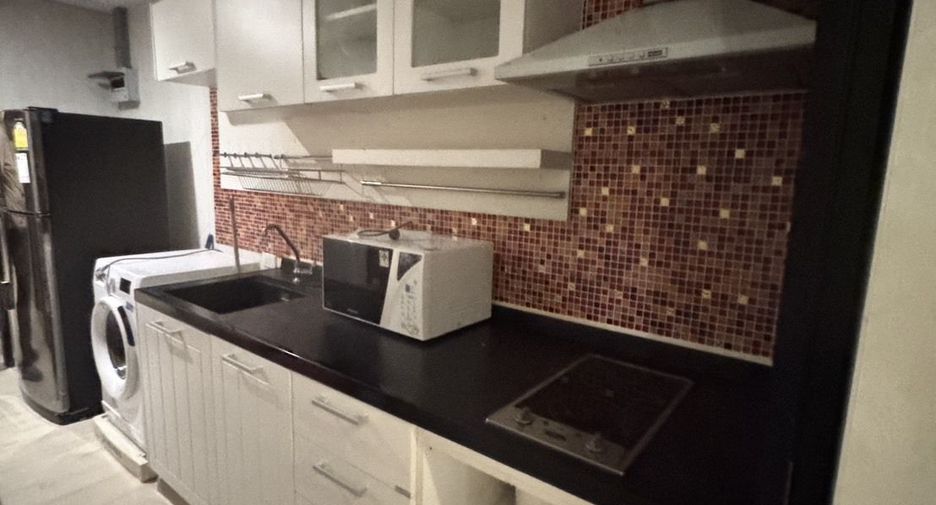 For rent 1 bed condo in Khlong Toei, Bangkok