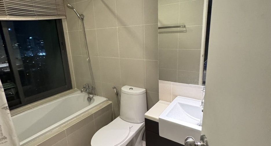 For rent 1 bed condo in Khlong Toei, Bangkok