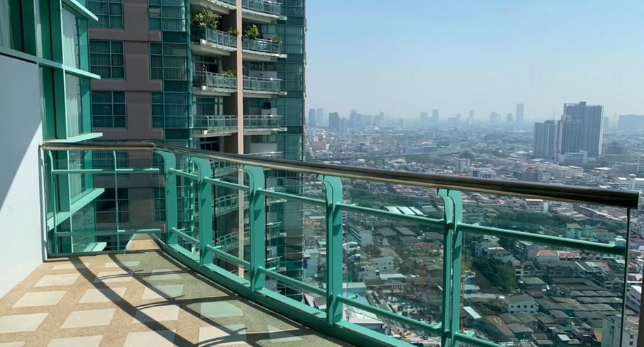 À louer 3 chambres appartement à Bang Kho Laem, Bangkok