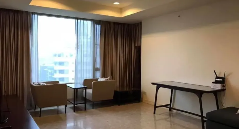 For rent 2 bedrooms condo in Watthana, Bangkok