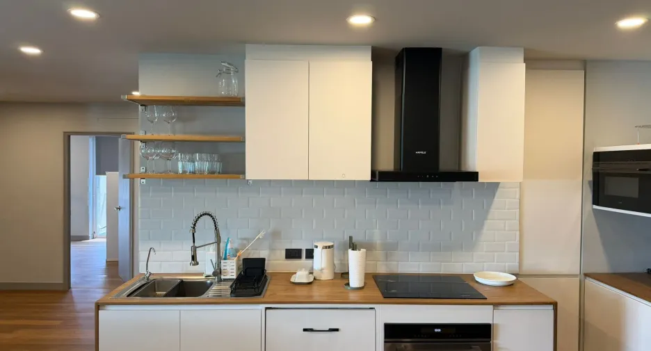 For rent 3 bedrooms condo in Watthana, Bangkok