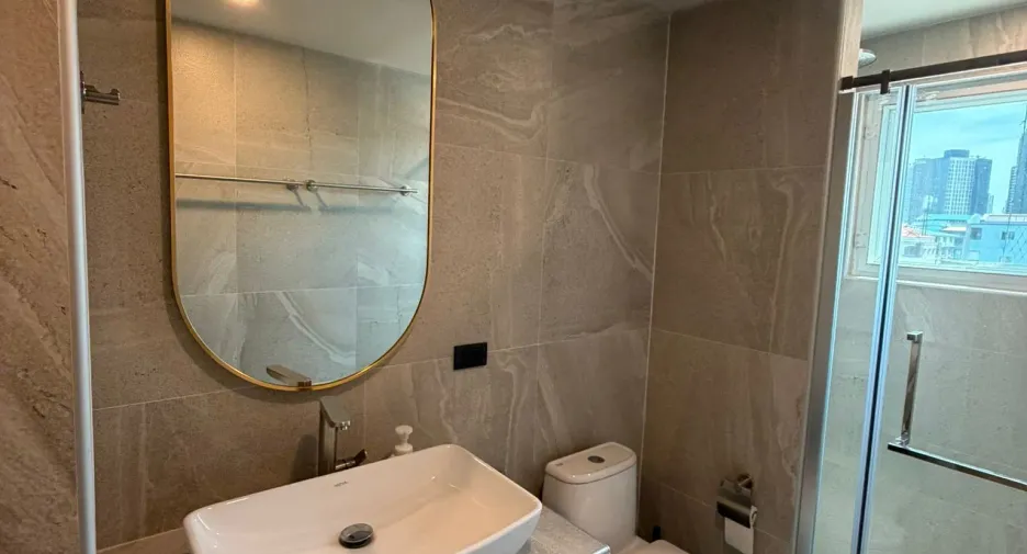 For rent 3 bedrooms condo in Watthana, Bangkok