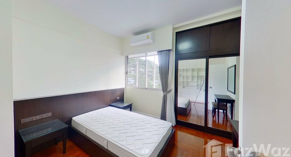 For rent 4 bedrooms condo in Khlong Toei, Bangkok