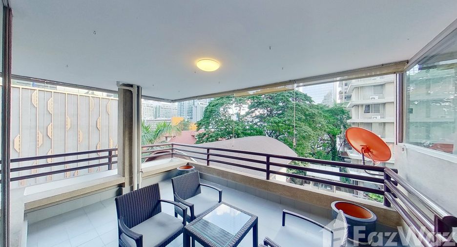 For rent 4 bedrooms condo in Khlong Toei, Bangkok