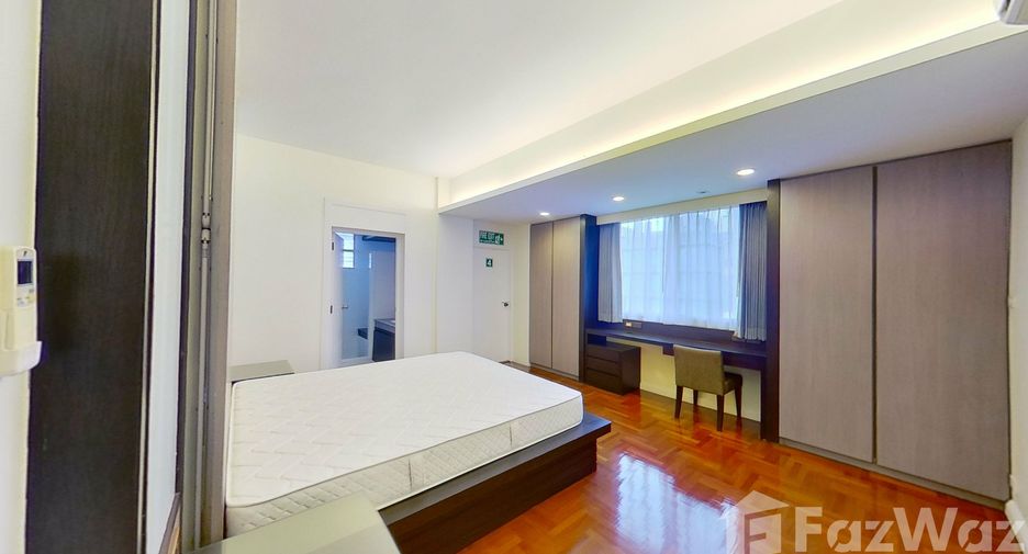 For rent 4 bedrooms condo in Khlong Toei, Bangkok
