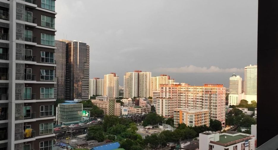For rent 1 Beds condo in Huai Khwang, Bangkok