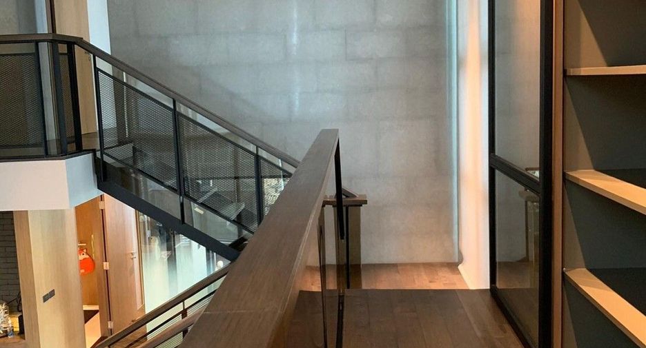 For rent 3 bedrooms condo in Watthana, Bangkok