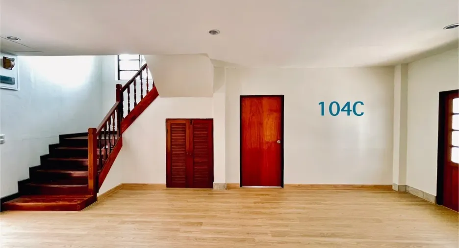 For rent 4 bedrooms house in Wang Thonglang, Bangkok