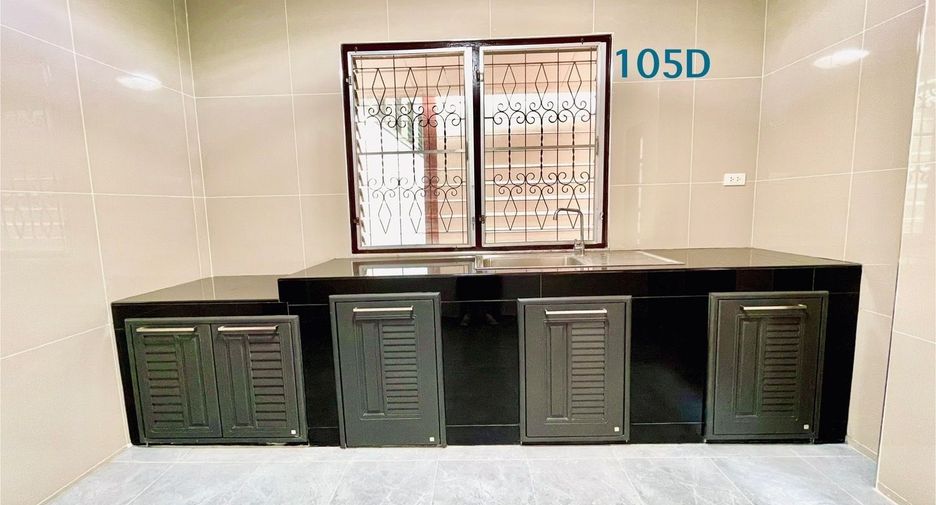 For rent 4 bedrooms house in Wang Thonglang, Bangkok