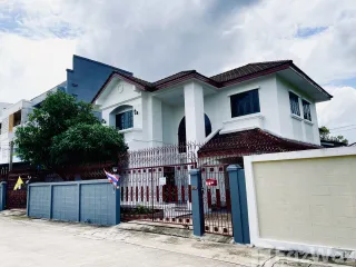 ให้เช่า 4 ห้องนอน บ้านเดี่ยว ใน วังทองหลาง, กรุงเทพฯ